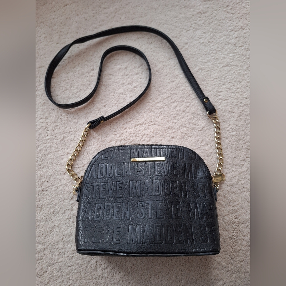 Steve Madden Embossed Black Crossbody Bag with Gold Chain